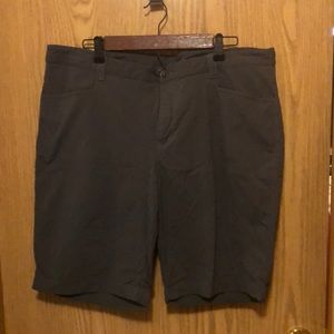Eddie Bauer horizon Bermuda hiking shorts